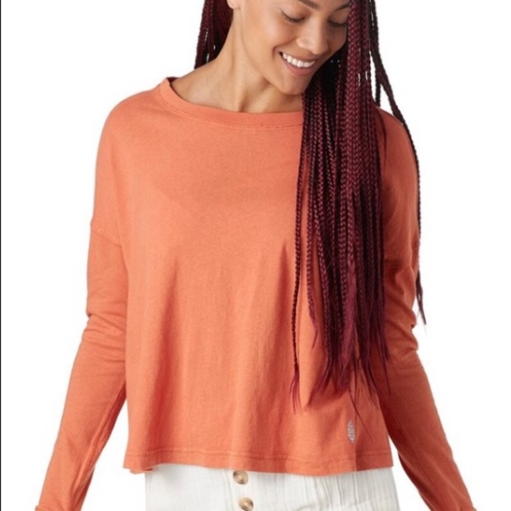 New free people long sleeve yoga top